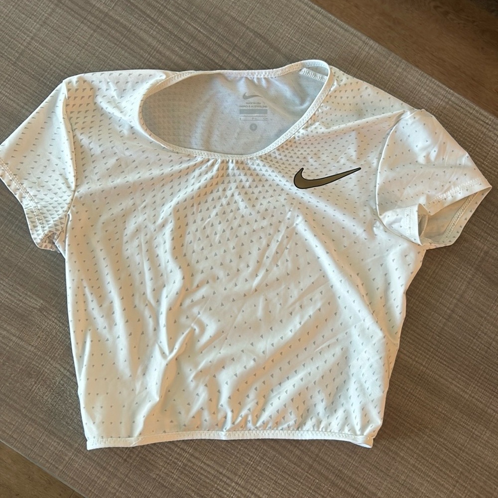 Nike Crop Top